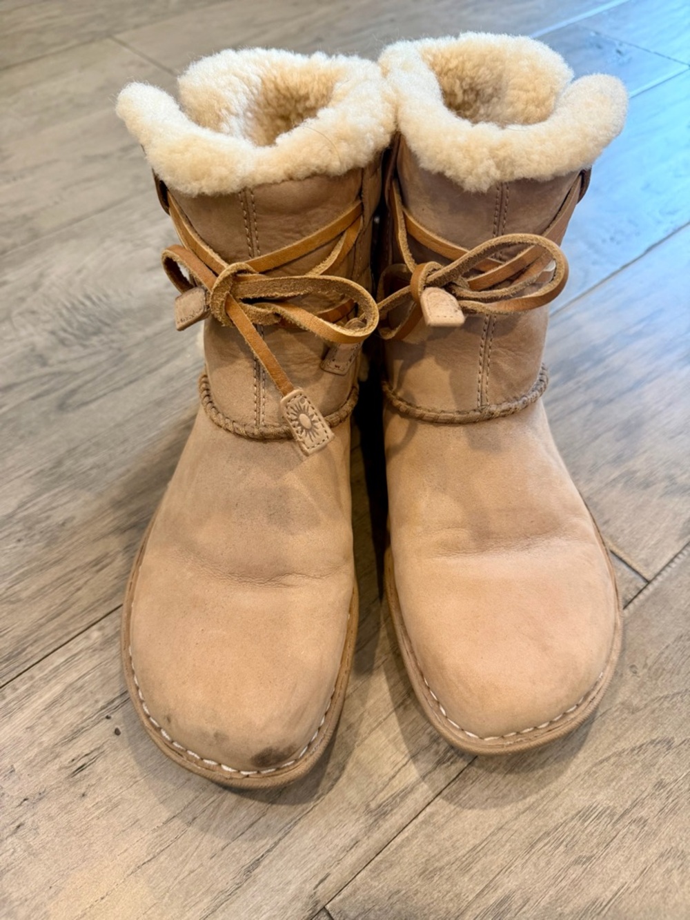 UGG Australia Women's Tan Suede Side Zip Wedge Ankle Booties Size 8